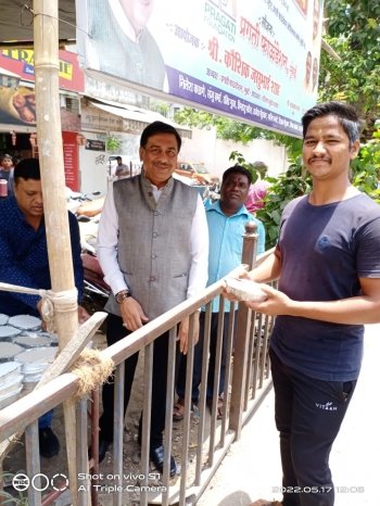 KHICHDI DISTRIBUTION BY PRAGATI FOUNDATION IN MUMBAI