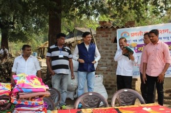 FREE BLANKET DISTRIBUTION CAMP